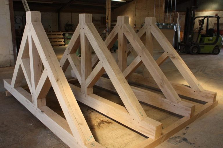 Douglas Fir King Post Trusses UK | Made To Order | Douglas Fir Timber